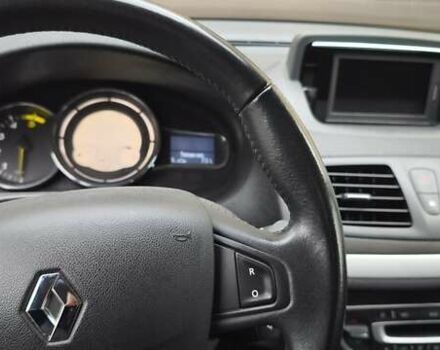 Белый Рено Меган, объемом двигателя 1.46 л и пробегом 280 тыс. км за 8500 $, фото 1 на Automoto.ua