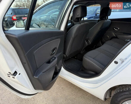 Белый Рено Меган, объемом двигателя 1.5 л и пробегом 259 тыс. км за 7999 $, фото 19 на Automoto.ua