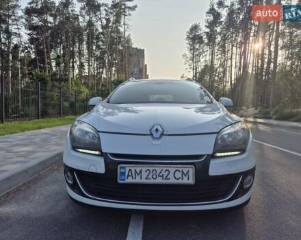 Белый Рено Меган, объемом двигателя 1.5 л и пробегом 315 тыс. км за 7400 $, фото 3 на Automoto.ua