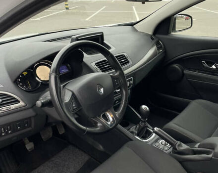 Білий Рено Меган, об'ємом двигуна 1.46 л та пробігом 256 тис. км за 7999 $, фото 15 на Automoto.ua