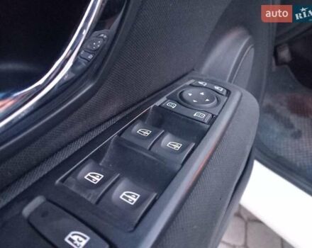 Белый Рено Меган, объемом двигателя 1.5 л и пробегом 315 тыс. км за 8990 $, фото 9 на Automoto.ua