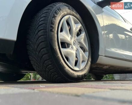 Белый Рено Меган, объемом двигателя 1.46 л и пробегом 185 тыс. км за 9099 $, фото 30 на Automoto.ua