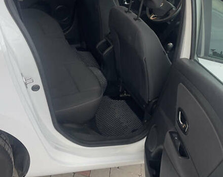 Рено Меган 2013 в Локачи на Automoto.ua Белый Рено Меган, объемом двигателя 1.5 л и пробегом 290 тыс. км за 7500 $, фото 15 на Automoto.ua