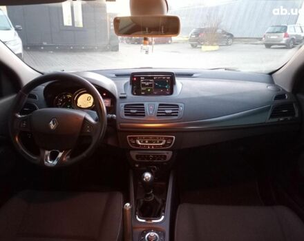 Белый Рено Меган, объемом двигателя 1.5 л и пробегом 315 тыс. км за 8990 $, фото 8 на Automoto.ua