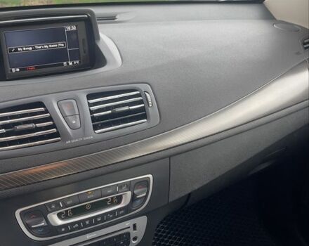 Рено Меган 2013 в Локачи на Automoto.ua Белый Рено Меган, объемом двигателя 1.5 л и пробегом 290 тыс. км за 7500 $, фото 15 на Automoto.ua