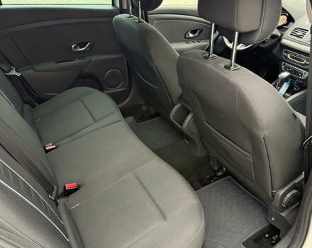 Белый Рено Меган, объемом двигателя 1.5 л и пробегом 236 тыс. км за 7900 $, фото 10 на Automoto.ua