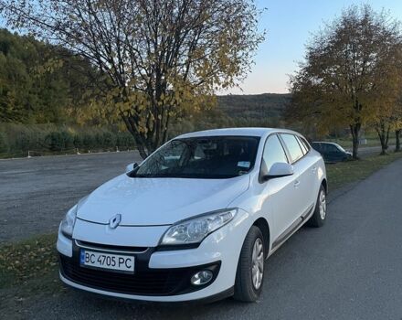 Белый Рено Меган, объемом двигателя 1.5 л и пробегом 258 тыс. км за 5805 $, фото 1 на Automoto.ua