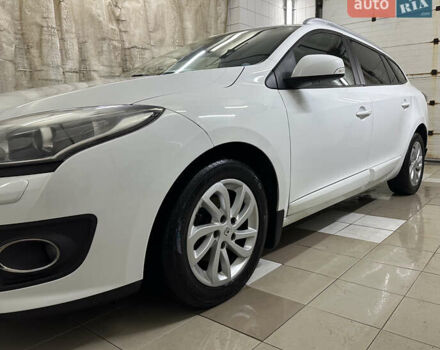 Белый Рено Меган, объемом двигателя 1.5 л и пробегом 237 тыс. км за 8150 $, фото 6 на Automoto.ua