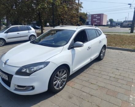 Белый Рено Меган, объемом двигателя 1.5 л и пробегом 223 тыс. км за 8405 $, фото 2 на Automoto.ua