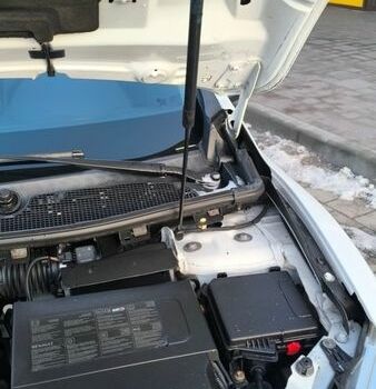 Белый Рено Меган, объемом двигателя 1.5 л и пробегом 197 тыс. км за 8750 $, фото 27 на Automoto.ua