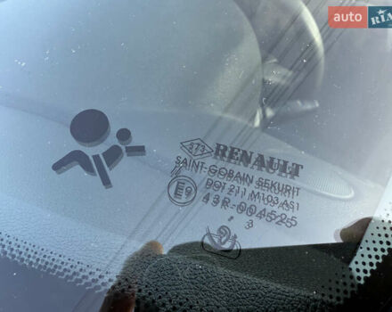 Белый Рено Меган, объемом двигателя 1.5 л и пробегом 259 тыс. км за 7999 $, фото 13 на Automoto.ua