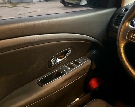 Белый Рено Меган, объемом двигателя 1.5 л и пробегом 235 тыс. км за 7200 $, фото 6 на Automoto.ua