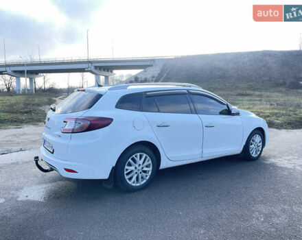 Белый Рено Меган, объемом двигателя 1.46 л и пробегом 390 тыс. км за 8200 $, фото 3 на Automoto.ua