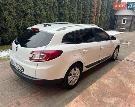 Белый Рено Меган, объемом двигателя 1.46 л и пробегом 290 тыс. км за 7300 $, фото 1 на Automoto.ua