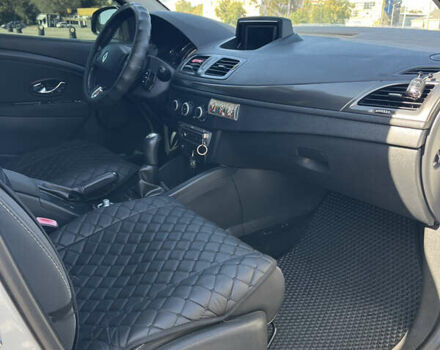 Белый Рено Меган, объемом двигателя 1.46 л и пробегом 222 тыс. км за 8200 $, фото 14 на Automoto.ua