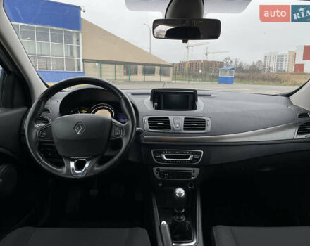 Білий Рено Меган, об'ємом двигуна 1.46 л та пробігом 256 тис. км за 7999 $, фото 25 на Automoto.ua