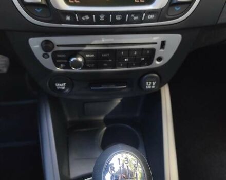 Белый Рено Меган, объемом двигателя 1.5 л и пробегом 273 тыс. км за 7500 $, фото 5 на Automoto.ua