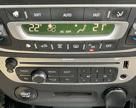 Белый Рено Меган, объемом двигателя 1.46 л и пробегом 305 тыс. км за 8500 $, фото 14 на Automoto.ua