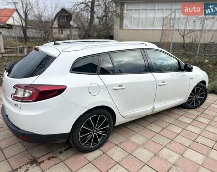 Белый Рено Меган, объемом двигателя 1.6 л и пробегом 245 тыс. км за 8800 $, фото 7 на Automoto.ua