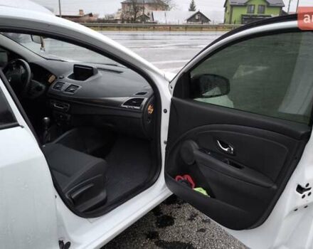 Белый Рено Меган, объемом двигателя 1.46 л и пробегом 225 тыс. км за 8500 $, фото 14 на Automoto.ua