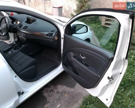 Белый Рено Меган, объемом двигателя 1.5 л и пробегом 289 тыс. км за 9200 $, фото 11 на Automoto.ua