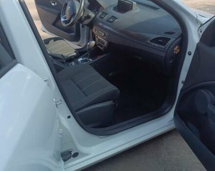 Белый Рено Меган, объемом двигателя 1.5 л и пробегом 250 тыс. км за 7100 $, фото 18 на Automoto.ua