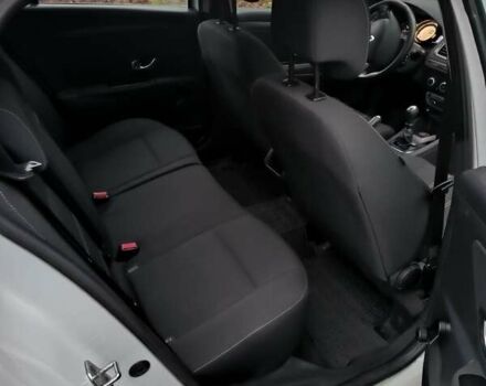 Белый Рено Меган, объемом двигателя 1.46 л и пробегом 279 тыс. км за 7800 $, фото 20 на Automoto.ua