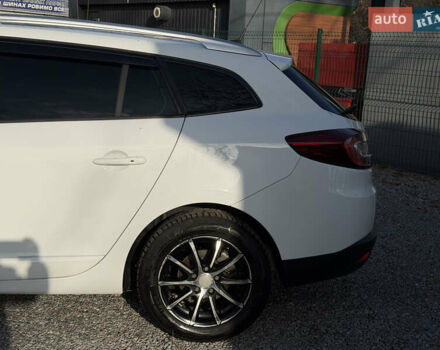 Белый Рено Меган, объемом двигателя 1.46 л и пробегом 178 тыс. км за 8550 $, фото 58 на Automoto.ua