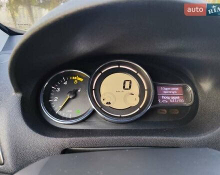 Білий Рено Меган, об'ємом двигуна 1.5 л та пробігом 165 тис. км за 8150 $, фото 53 на Automoto.ua