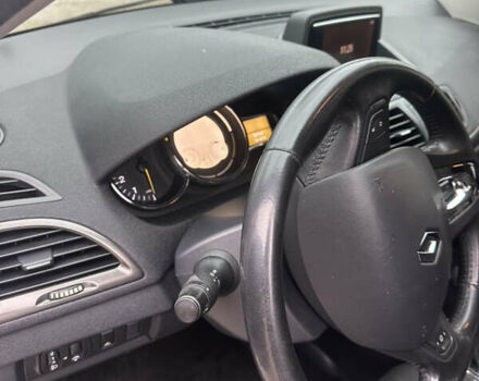 Белый Рено Меган, объемом двигателя 1.5 л и пробегом 245 тыс. км за 8500 $, фото 10 на Automoto.ua