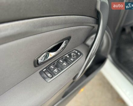 Белый Рено Меган, объемом двигателя 1.5 л и пробегом 225 тыс. км за 9850 $, фото 14 на Automoto.ua