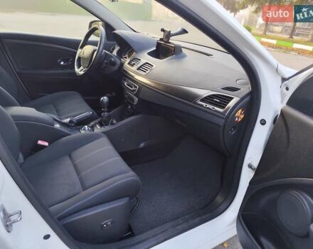 Білий Рено Меган, об'ємом двигуна 1.5 л та пробігом 165 тис. км за 8150 $, фото 48 на Automoto.ua