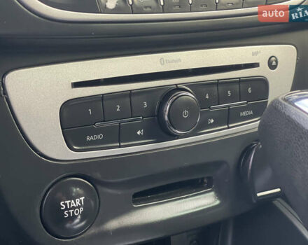 Білий Рено Меган, об'ємом двигуна 1.5 л та пробігом 225 тис. км за 9700 $, фото 25 на Automoto.ua