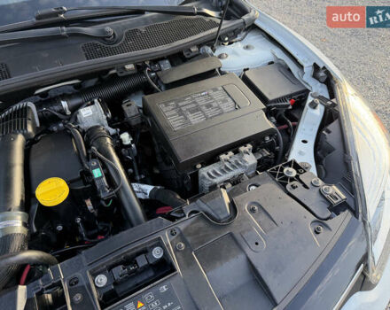 Белый Рено Меган, объемом двигателя 1.46 л и пробегом 178 тыс. км за 8550 $, фото 91 на Automoto.ua