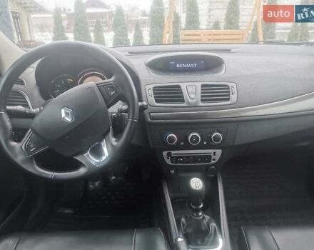 Белый Рено Меган, объемом двигателя 1.5 л и пробегом 262 тыс. км за 5500 $, фото 8 на Automoto.ua