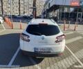 Белый Рено Меган, объемом двигателя 1.46 л и пробегом 245 тыс. км за 8999 $, фото 3 на Automoto.ua