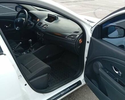 Белый Рено Меган, объемом двигателя 1.46 л и пробегом 238 тыс. км за 8800 $, фото 8 на Automoto.ua