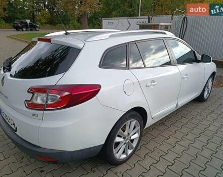 Белый Рено Меган, объемом двигателя 1.46 л и пробегом 204 тыс. км за 8400 $, фото 4 на Automoto.ua