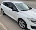 Белый Рено Меган, объемом двигателя 1.5 л и пробегом 235 тыс. км за 9300 $, фото 2 на Automoto.ua