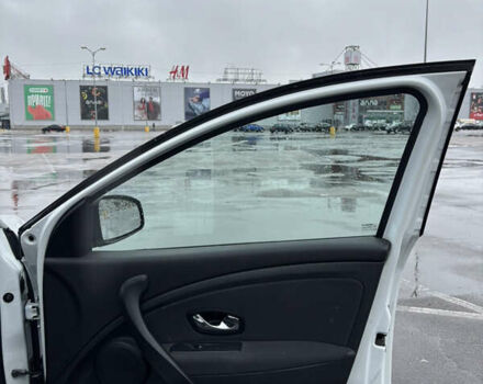 Белый Рено Меган, объемом двигателя 1.5 л и пробегом 242 тыс. км за 8700 $, фото 9 на Automoto.ua