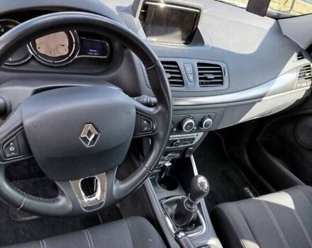 Белый Рено Меган, объемом двигателя 1.5 л и пробегом 208 тыс. км за 8900 $, фото 5 на Automoto.ua