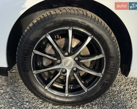 Белый Рено Меган, объемом двигателя 1.46 л и пробегом 178 тыс. км за 8550 $, фото 54 на Automoto.ua