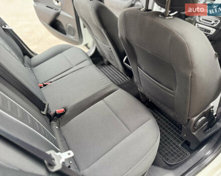 Белый Рено Меган, объемом двигателя 1.5 л и пробегом 225 тыс. км за 9850 $, фото 33 на Automoto.ua