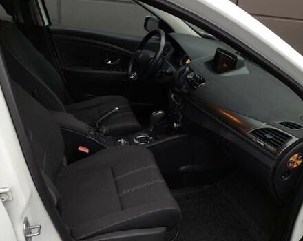 Белый Рено Меган, объемом двигателя 1.5 л и пробегом 269 тыс. км за 8600 $, фото 6 на Automoto.ua