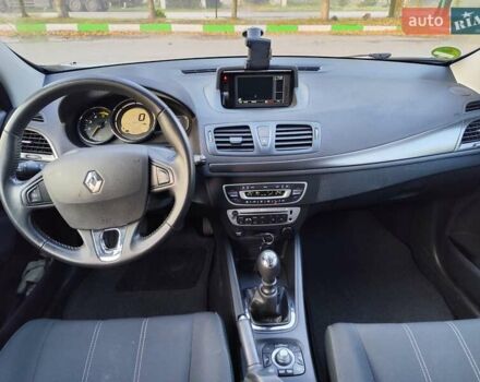 Білий Рено Меган, об'ємом двигуна 1.5 л та пробігом 165 тис. км за 8150 $, фото 20 на Automoto.ua