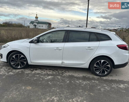 Белый Рено Меган, объемом двигателя 1.6 л и пробегом 217 тыс. км за 8750 $, фото 7 на Automoto.ua