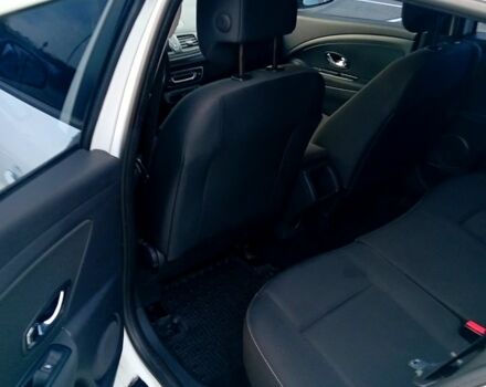 Белый Рено Меган, объемом двигателя 1.5 л и пробегом 238 тыс. км за 9200 $, фото 7 на Automoto.ua