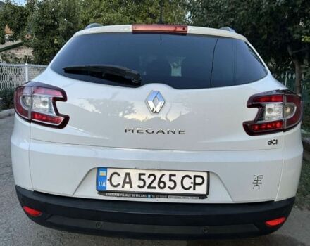 Белый Рено Меган, объемом двигателя 1.5 л и пробегом 175 тыс. км за 7400 $, фото 2 на Automoto.ua