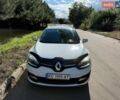 Белый Рено Меган, объемом двигателя 1.6 л и пробегом 300 тыс. км за 7800 $, фото 3 на Automoto.ua