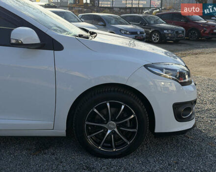 Белый Рено Меган, объемом двигателя 1.46 л и пробегом 178 тыс. км за 8550 $, фото 62 на Automoto.ua